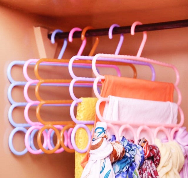 3 Layers Hanger with 5 Hole for Multipurpose use - Easy Wholesale