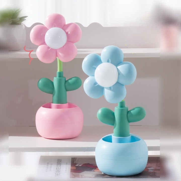 Creative Flower Rechargeable Table Lamp