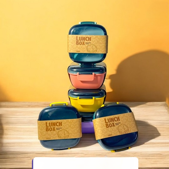 Square Airtight Lunch Box With Spoon 700ml