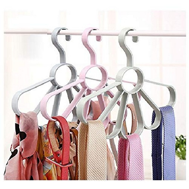 Flower Design 5 Ring Multipurpose Hanger