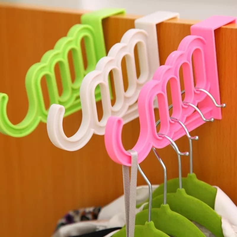 Pack Of 2 - 5 Hole Plastic Organizer Door Hooks. - Easy Wholesale