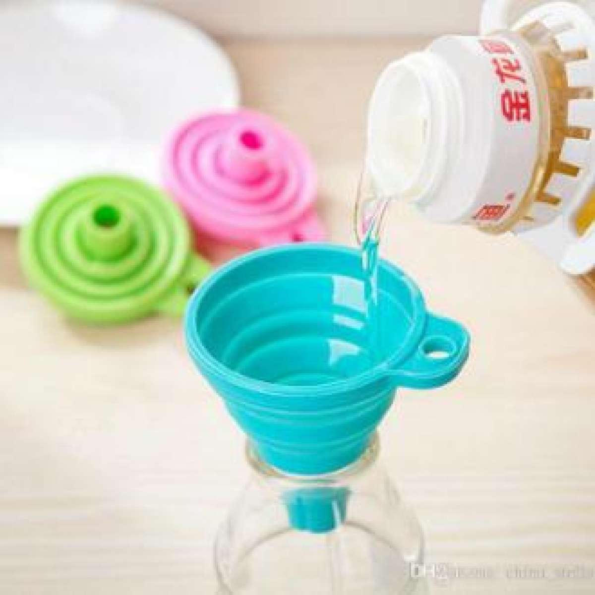 Pack Of 2 - Foldable and Collapsible Silicone Funnel - Easy Wholesale