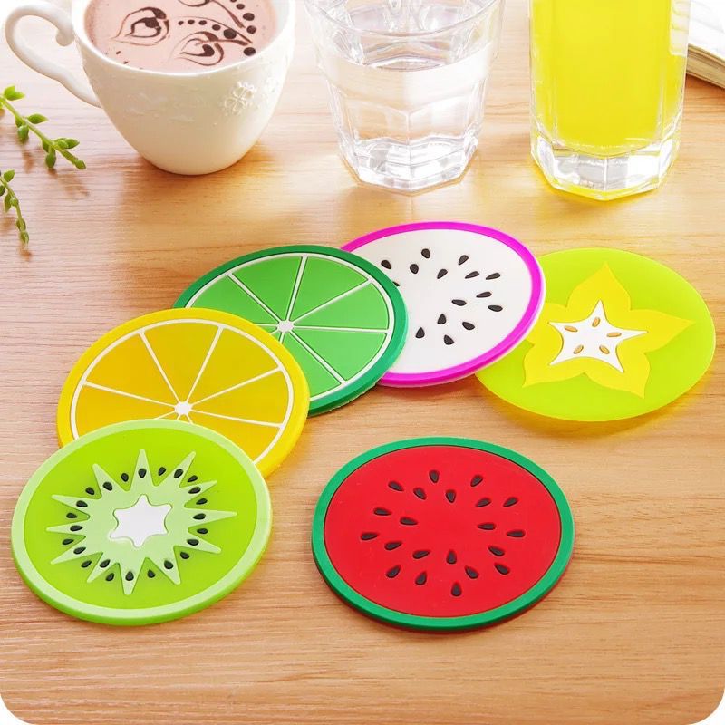 Pack of 5 silicone matts beautiful fruits slices shape Tea mat (Random Designs) - Easy Wholesale